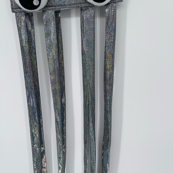 Holographic Squid Hat with Long Tentacles - Picture 3 of 6